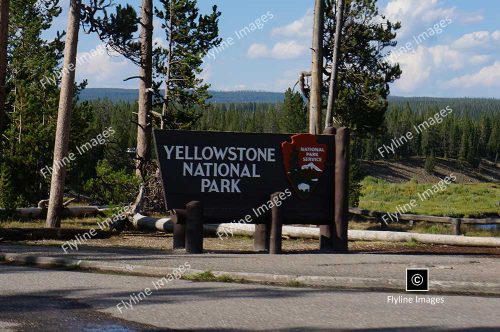 Yellowstone Park Sign